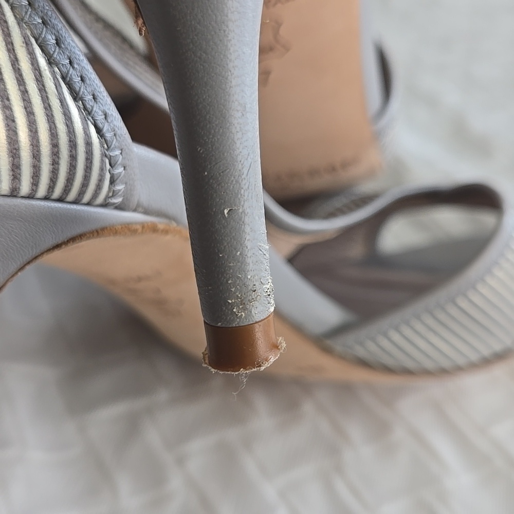 LK Bennett Gray And White T Strap Strappy Heels - Picture 5 of 10